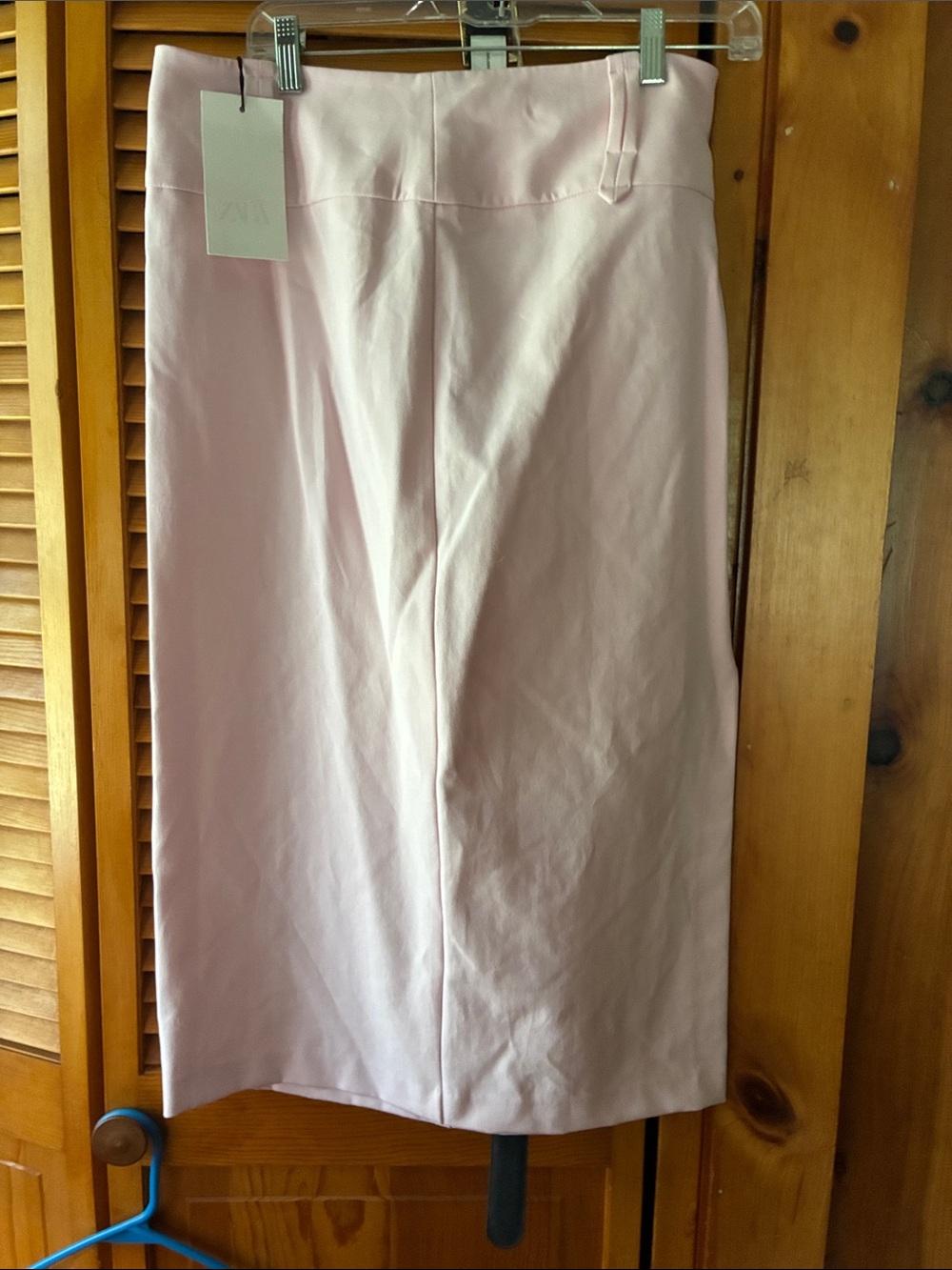 Zara Pale Pink Pencil Skirt - Classic High-Waist Silhouette length 30”waist 17”